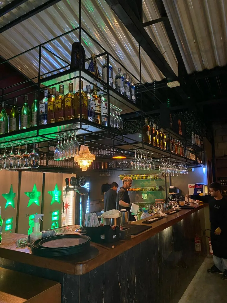 Bar